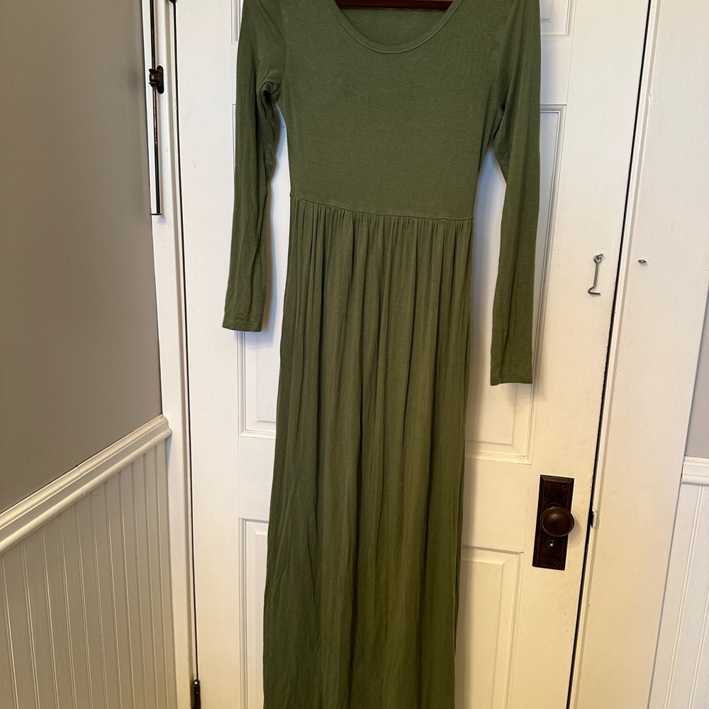 Elegant Green Long Sleeve Dress